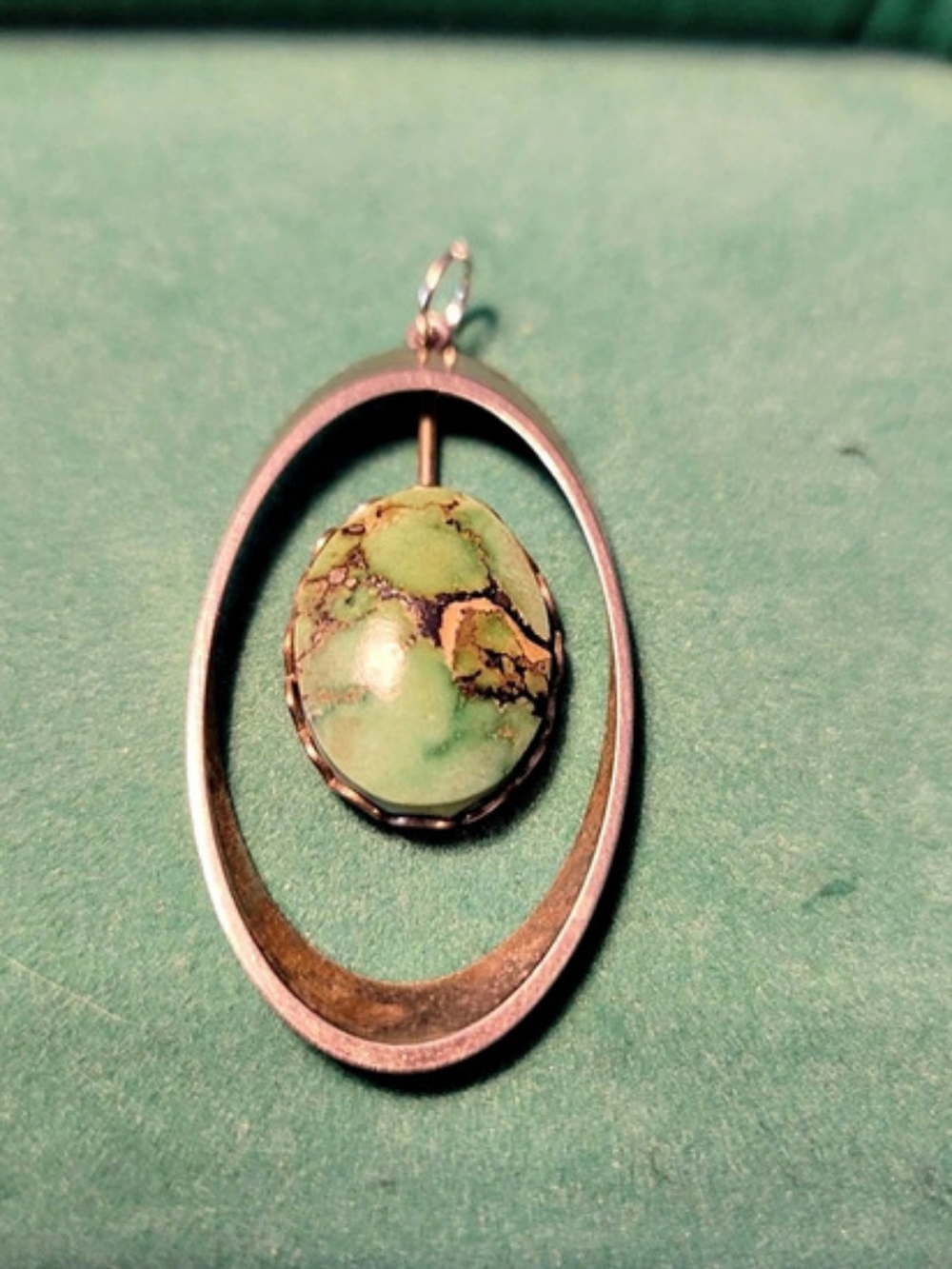 VINTAGE Green Turquoise-Style Pendant